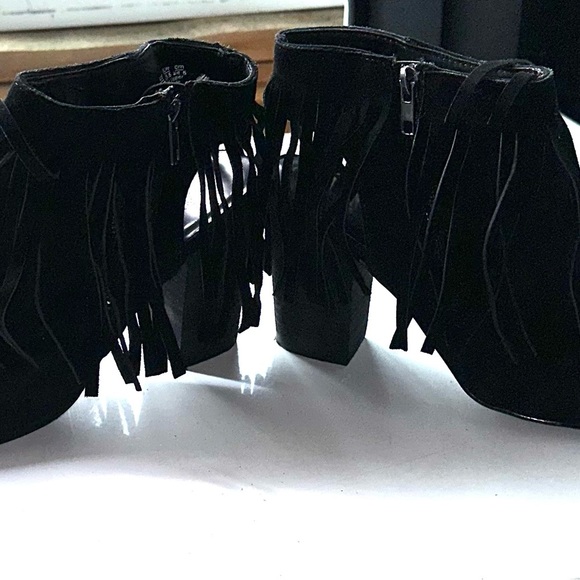 Aldo Peep-Toe Cut-Out Suede Fringe Tan Heels Sz 9 1/2 - Picture 8 of 10